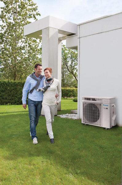 Daikin Ururu Sarara FTXZ25N Wandklimageräte Set - 2,50 kW